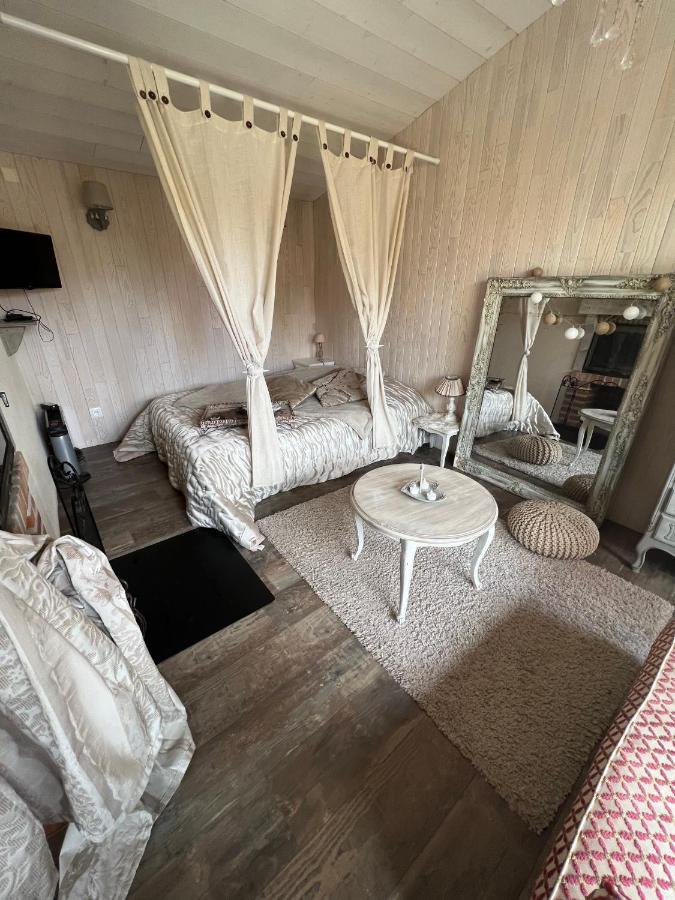 La Maisonnette De Cancan Mont-près-Chambord Exteriör bild